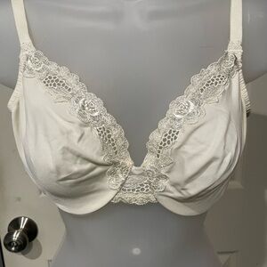 Wacoal Ivory Lace Bra